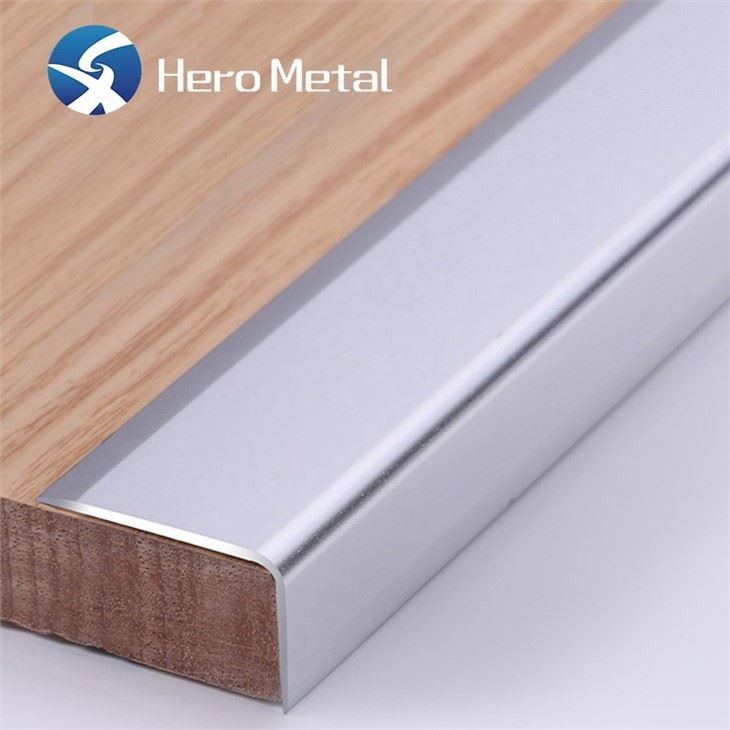 Internal Coloured Tile Trim